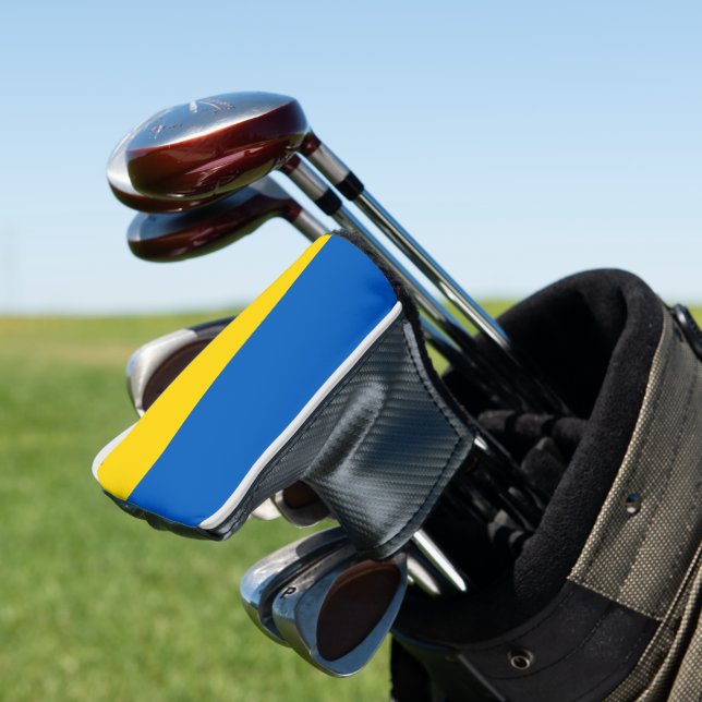 Ukraine flag golf headcover (In Situ)