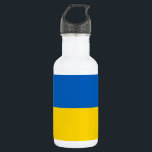 Ukraine Flaggenfrei-Flasche Trinkflasche<br><div class="desc">Fügen Sie Ihrer Hydratationsroutine eine Touch ukrainischen Stolzes mit unserer exklusiven Liberty-Flasche mit der Flagge der Ukraine hinzu! Diese Liberty-Flasche ist mit viel Liebe zum Detail gestaltet und ist mehr als nur eine wiederverwendbare Wasserflasche, sie ist eine Feier des Erbes und kulturellen Stolzes der Ukraine. Das lebhafte Design zeigt deutlich...</div>