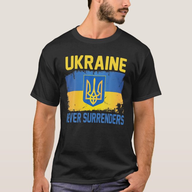 UKRAINE Never Surrenders Tee Support Ukraine Ukrai (Vorderseite)