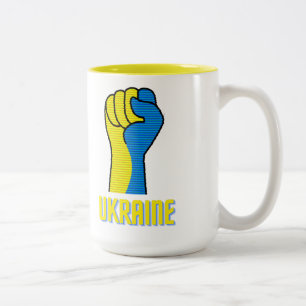 Ukraine trotziges Faustzeichen Zweifarbige Tasse