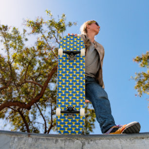 Ukraine ukrainische Flaggen Farben Herz Muster Skateboard