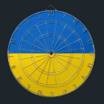 Ukrainische Flagge (Ukraine) Dartscheibe<br><div class="desc">Dieses Design zeigt die Nationalflagge der Ukraine, einem Land in Osteuropa. Die Ukraine grenzt im Osten und Nordosten an Russland, im Norden an Belarus, im Westen an Polen, die Slowakei und Ungarn und im Süden an Rumänien, Moldau und das Schwarze Meer. Die Ukraine ist nach Russland das zweitgrößte Land Europas....</div>