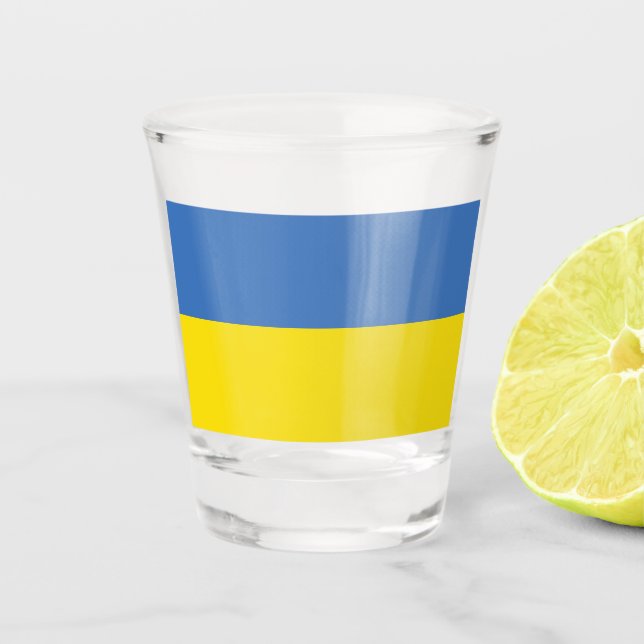 ukrainische Flagge, ukrainische Slawin Ukraini С л Schnapsglas (Vorderseite)