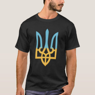 Ukrainische Nationalsymboltrident I steht mit der T-Shirt