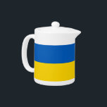 Ukrainischer Flaggenteapot<br><div class="desc">Fügen Sie Ihrer Teesammlung eine Touch ukrainischen Stolzes hinzu mit unserem exklusiven Teekessel mit der Flagge der Ukraine! Dieser Teekessel, der mit viel Liebe zum Detail gestaltet wurde, ist nicht nur ein funktionaler Gegenstand, sondern ein Feiern des ukrainischen Erbes und des kulturellen Stolzes. Das lebendige Design zeigt die berühmte ukrainische...</div>