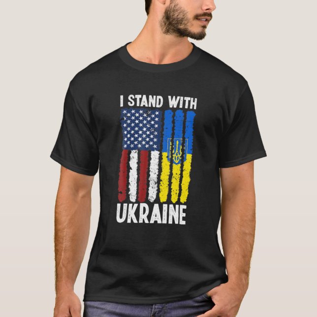 Ukrainischer Übersee steht mit der Ukraine T-Shirt (Vorderseite)