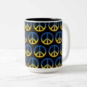 ukrainisches Friedenszeichen Zweifarbige Tasse