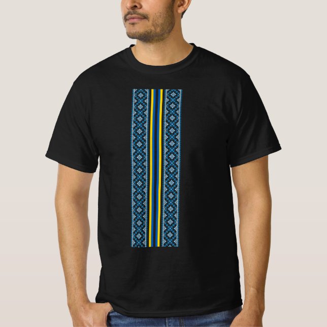 Ukrainisches Vyshyvanka-Design T-Shirt (Vorderseite)