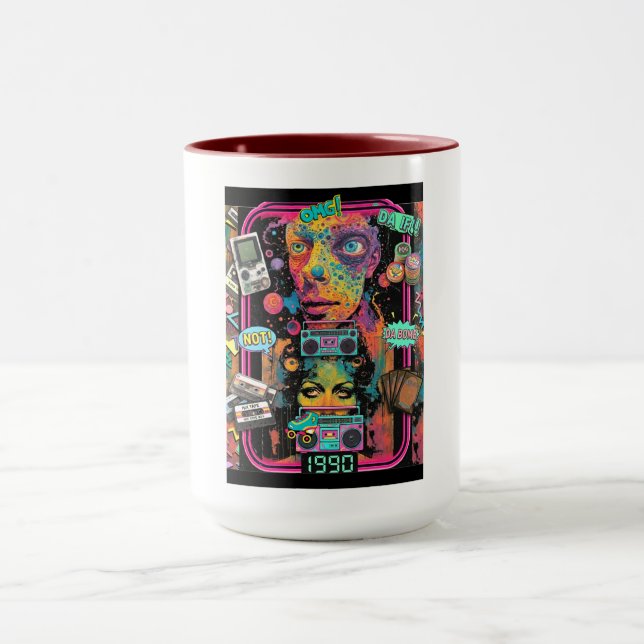 Ultimate 90s Nostalgia Pop Art Collage Tasse (Zentrum)