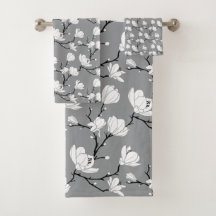 Ultimate Gray Mit Monogramm Magnolia Blume