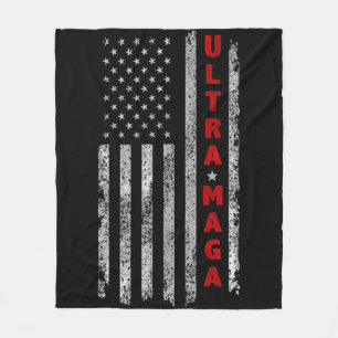 Ultra MAGA Vintage Amerikanische Flagge Ultra MAG Fleecedecke