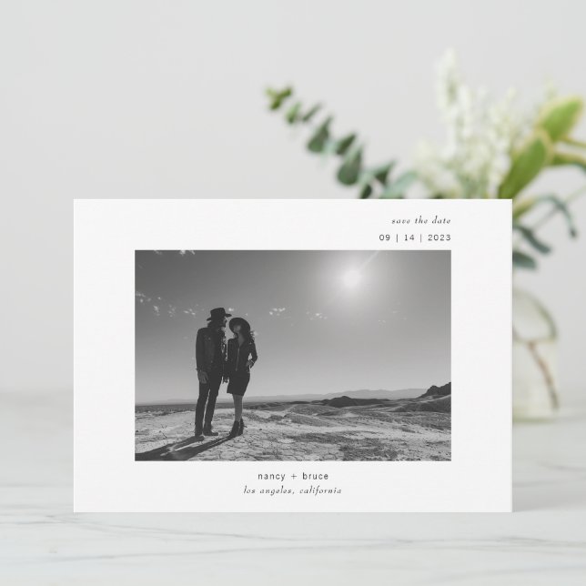 Ultra Minimum Modern Typography Foto Wedding Save The Date (Stehend Vorderseite)