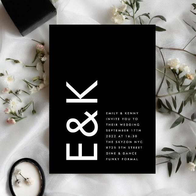 Ultra Modern Bold Big Monogram Simple Wedding Einladung (Von Creator hochgeladen)