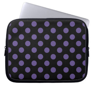 Ultra violette Polka Punkte auf schwarz Laptopschutzhülle