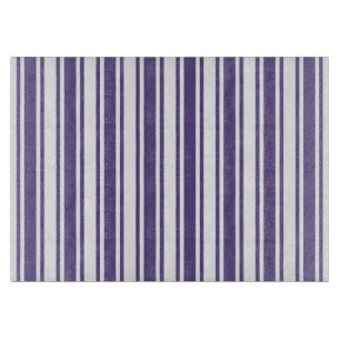Ultra violette und weiße Süßigkeiten Schneidebrett