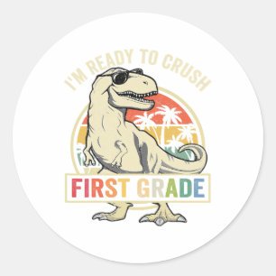 Um den ersten Grad 1. Tag der Schule Dinosaurier B Runder Aufkleber