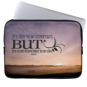 "Um schön zu sein" Inspiration Laptop-Sieb Laptopschutzhülle