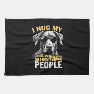 Umarme meinen Rhodesian Ridgeback, damit ich Leute Geschirrtuch
