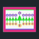 Umgedrehte Weihnachtschanukka-Postkarte Feiertagspostkarte<br><div class="desc">Wenn Sie Freunde haben,  die Chrismukkah feiern,  ist hier die perfekte Karte. Eine Möglichkeit ist es ein Weihnachtswald. Umgedreht ist es ein Chanukka Menorah!</div>