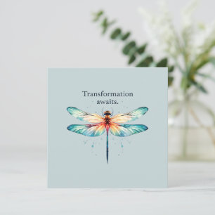 Umgestaltung erwartet - farbenfrohe Libelle