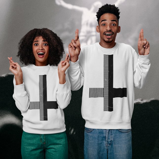 Umkehrkreuz Sweatshirt (Couples wearing inverted cross symbol sweatshirt)