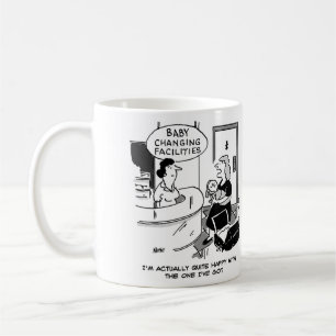 Umkleidekabinen für Kinder. Neue Mutter Kaffeetasse