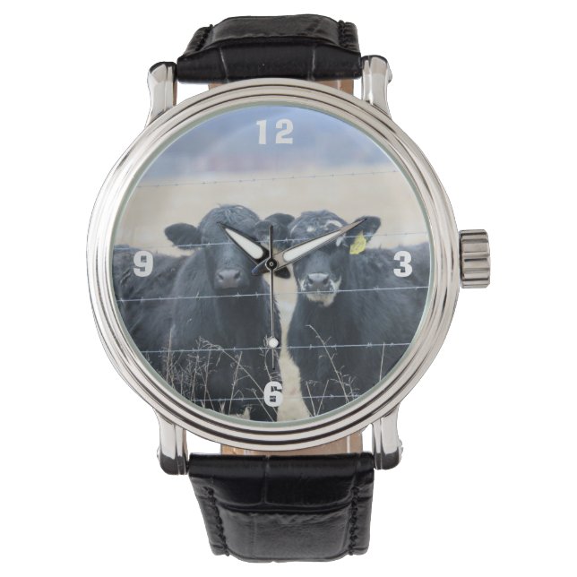 Umstehende Armbanduhr (Vorderseite)