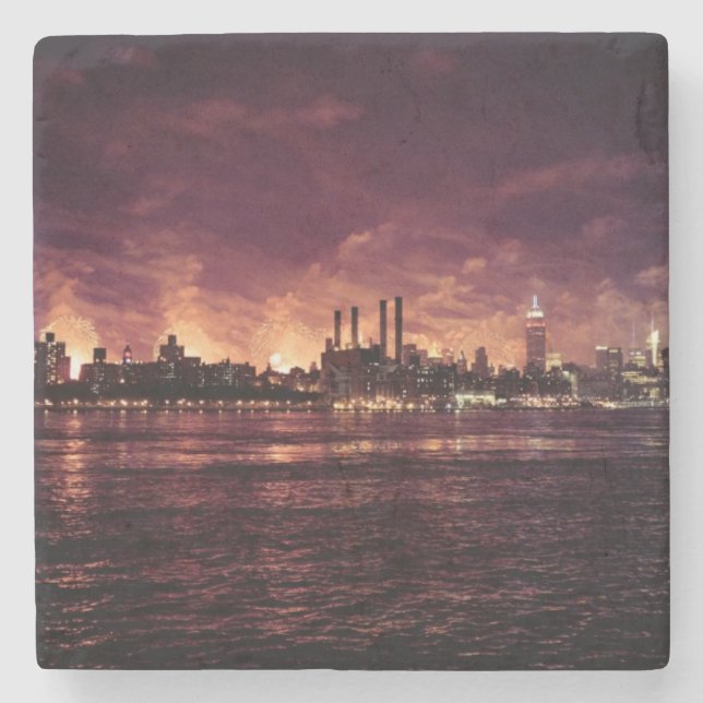 Unabhängigkeitstag-Feuerwerke hinter Manhattan Steinuntersetzer (Vorderseite)