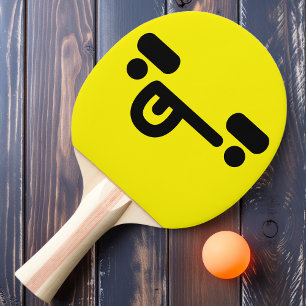 Unartiges verwirrtes Gesicht Gelbes Ping-Pong-Schl Tischtennis Schläger