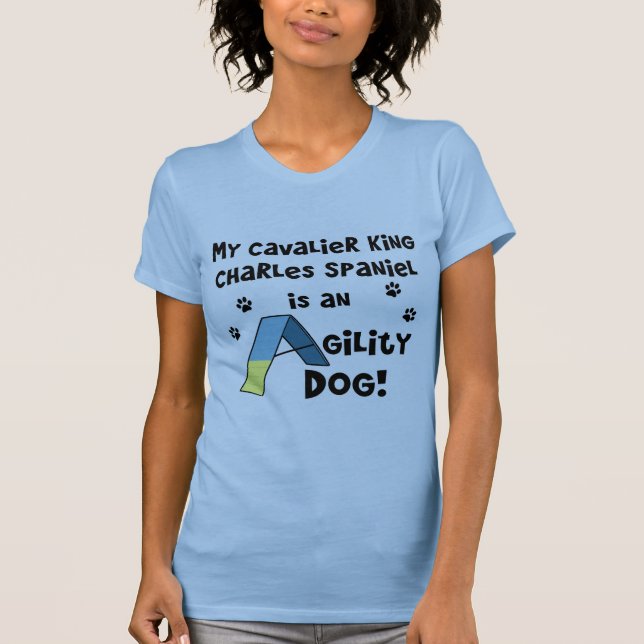 Unbekümmerter Königcharles Spaniel-Agility-HundeT T-Shirt (Vorderseite)