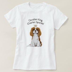 Unbekümmerter Königcharles Spaniel-illustrierter T-Shirt