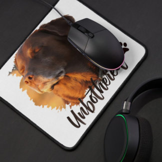 Unbothered Golden Hour Hund – Premium Minimalistis Mousepad