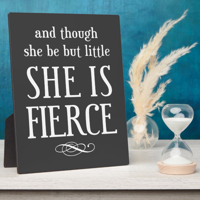 Und obwohl sie nur wenig ist, ist sie erbittert fotoplatte (Seite)