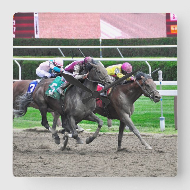 Und sie sind bei Saratoga weg Quadratische Wanduhr (Vorderseite)