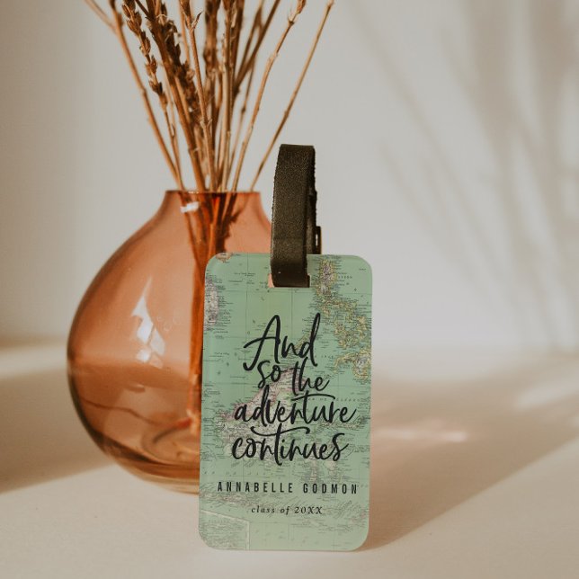 Und so geht das Abenteuer weiter Gepäckanhänger (Von Creator hochgeladen)