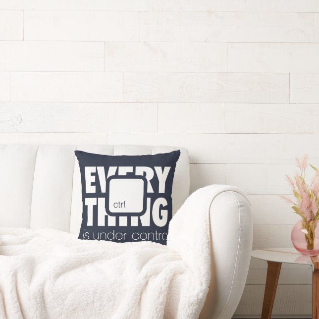 Under ctrl kissen (Liege)