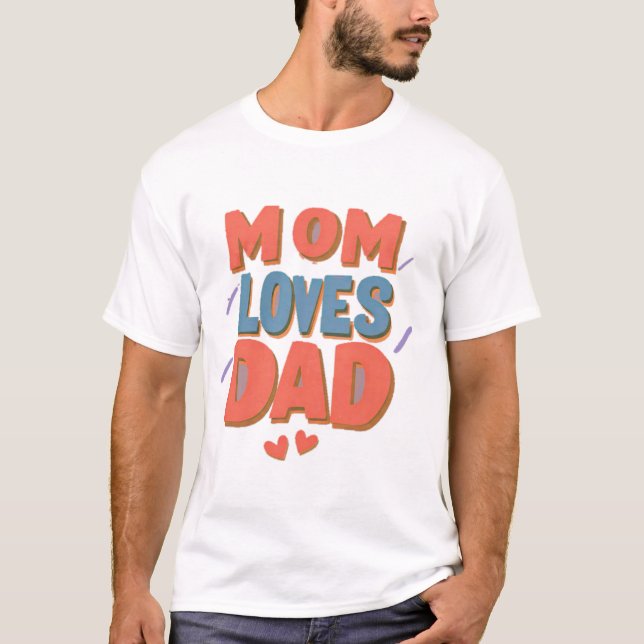 Unendliche Liebe: Ein Tribut an Mama und Vater" T-Shirt (Vorderseite)