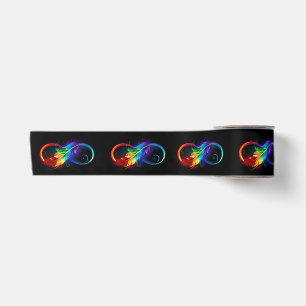 Unendlichkeitssymbol mit Regenbogenfeder Satinband