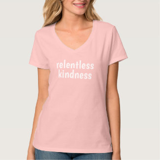 Unermüdliche Güte T-Shirt