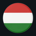 Ungarische Flagge Magnet<br><div class="desc">Die ungarische Flagge enthält nicht das ungarische Wappen,  aber das Wappen wird oft zu feierlichen Anlässen verwendet. #hungary #ungarian #budapest #patriotic</div>