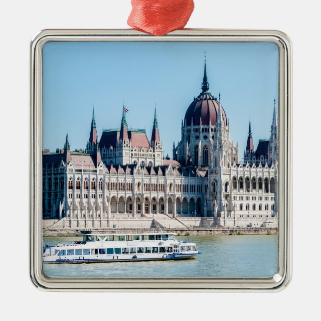 Ungarisches Gebäude des Parlaments in Budapest Ornament Aus Metall (Vorne)