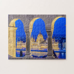 Ungarisches Parlamentsgebäude bei Dämmerung Puzzle