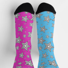 ungerade Socken mit Sternen