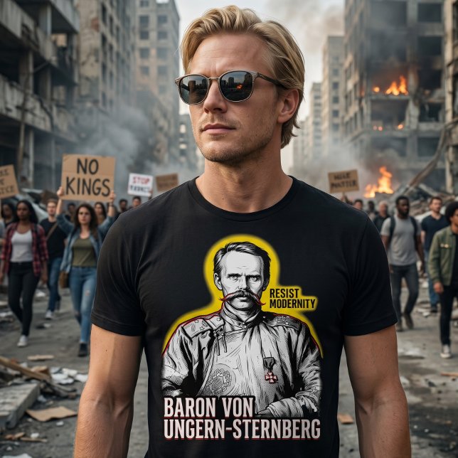 Ungern Sternberg widersteht der Moderne Tri-Blend Shirt (Von Creator hochgeladen)