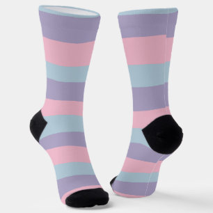 Ungleichmäßige Streifen in Blau, Rosa und Lila Socken