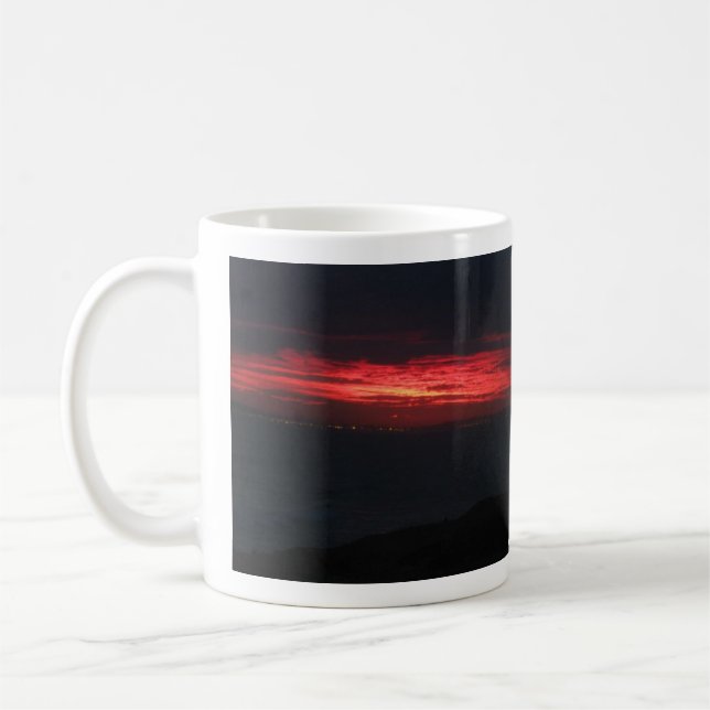 Unheimlicher aber schöner Sonnenuntergang Kaffeetasse (Links)