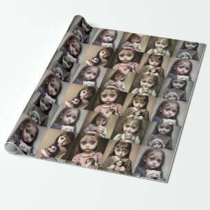 Unheimliches kleines Mädchen mit großen Augen und Geschenkpapier