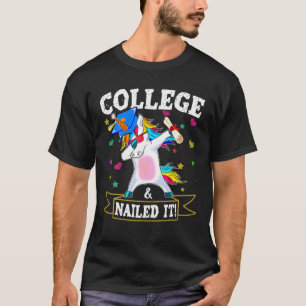 Uni nagelte es in einer Einhornklasse von 2021 g T-Shirt