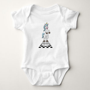 Unicorn am Schach als Schachstück Ritter Baby Strampler