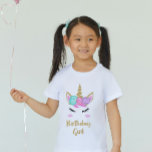 Unicorn Birthday Gast of Honor T-Shirt<br><div class="desc">Unicorn Birthday Gast of Honor T - Shirt mit personalisiertem Namen auf der Rückseite</div>